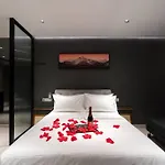 Romantic Homestay Jb #Bathtub #Couple #Mood