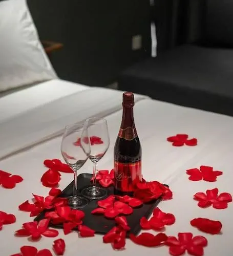 Romantic Homestay Jb #Bathtub #Couple #Mood