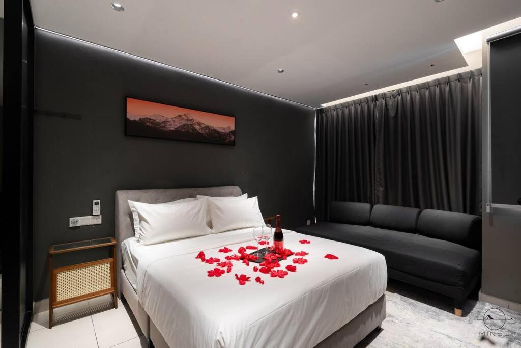 Apartment Romantic Jb #bathtub #couple #mood Johor Bahru
