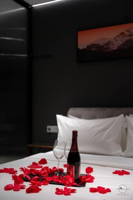 Romantic Jb #bathtub #couple #mood