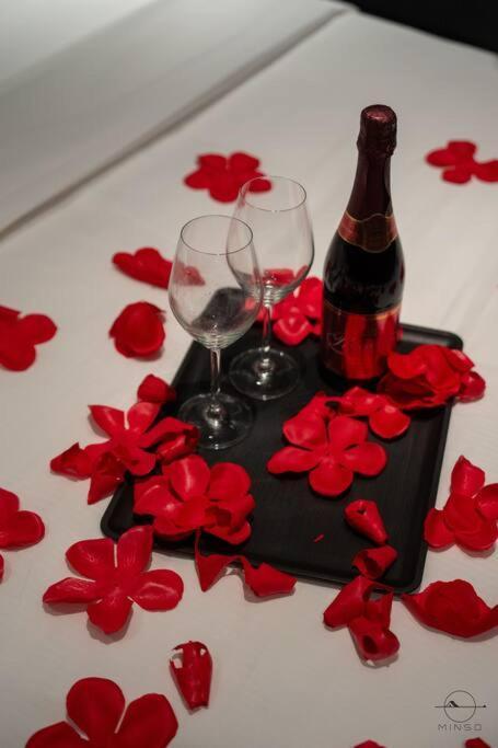 Romantic Jb #bathtub #couple #mood