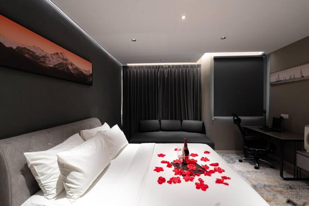 Romantic Jb #bathtub #couple #mood *
